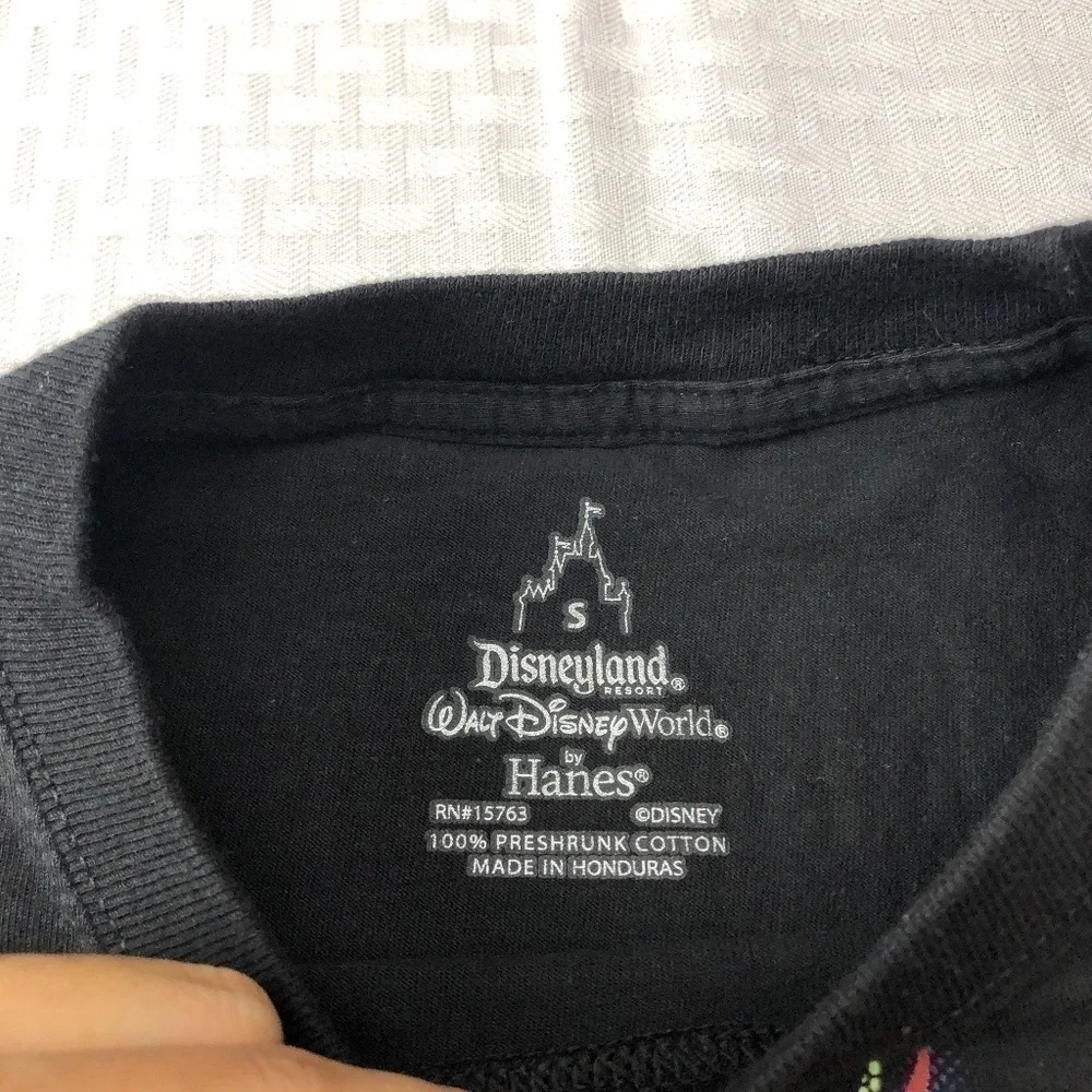 🦄 2/$20 Disney Mickey Heroes vs Villains T- Shirt - Picture 6 of 9